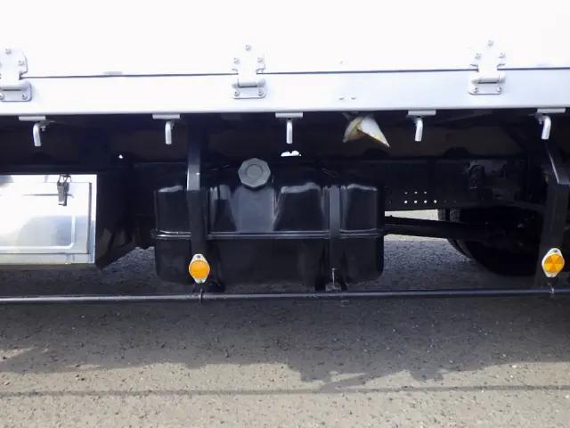 いすゞフォワードアルミブロック中型（4t）[写真32]