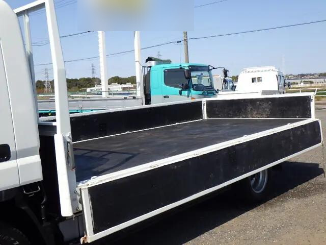 三菱ふそうキャンター平ボディ小型（2t・3t）[写真07]