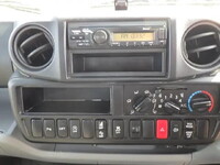 トヨタトヨエース平ボディ小型（2t・3t）[写真12]