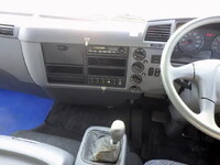 三菱ふそうファイター平ボディ中型（4t）[写真14]