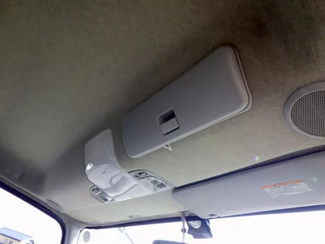 三菱ふそうファイター平ボディ中型（4t）[写真16]