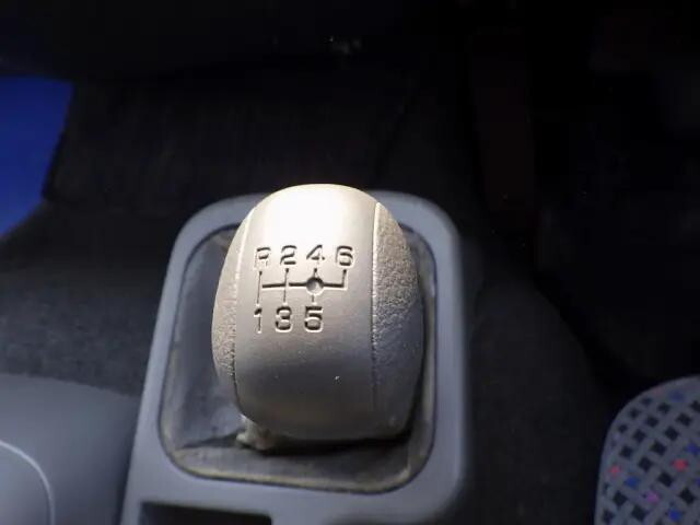 三菱ふそうファイター平ボディ中型（4t）[写真18]