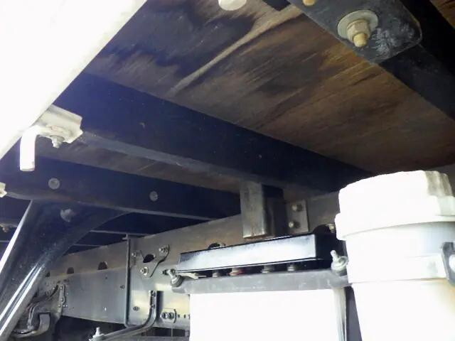 三菱ふそうファイター平ボディ中型（4t）[写真19]