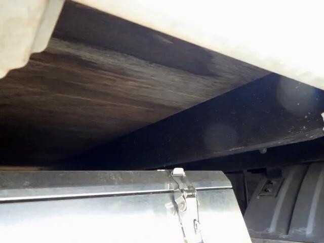 三菱ふそうファイター平ボディ中型（4t）[写真20]