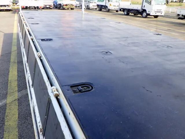 三菱ふそうファイター平ボディ中型（4t）[写真08]