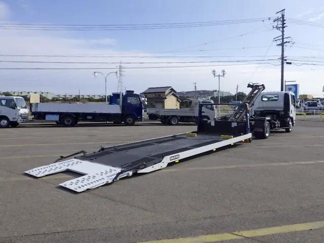 いすゞエルフセーフティローダー小型（2t・3t）[写真03]