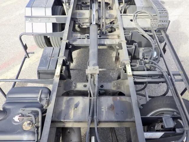 いすゞエルフセーフティローダー小型（2t・3t）[写真31]