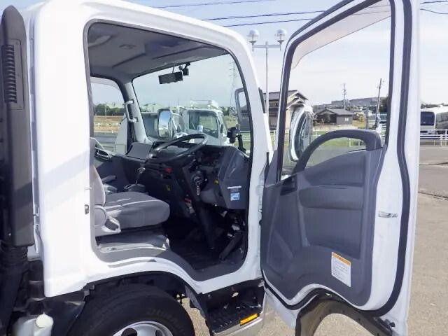 いすゞエルフセーフティローダー小型（2t・3t）[写真38]