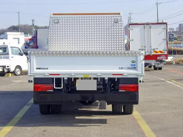 三菱ふそうキャンターダブルキャブ（Wキャブ）小型（2t・3t）[写真02]