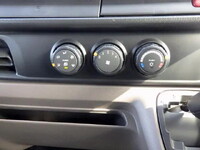 三菱ふそうキャンターダブルキャブ（Wキャブ）小型（2t・3t）[写真21]