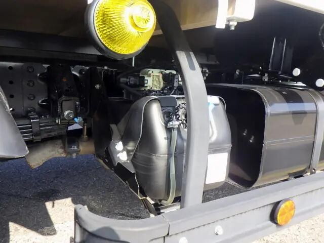 三菱ふそうキャンターダブルキャブ（Wキャブ）小型（2t・3t）[写真38]