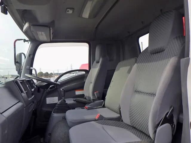 いすゞフォワードクレーン4段中型（4t）[写真15]