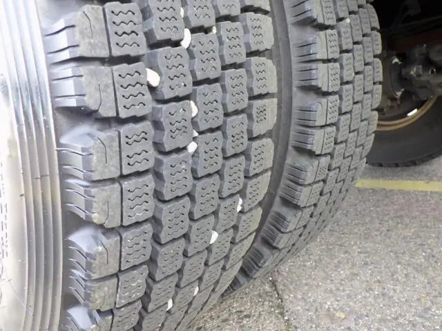 いすゞフォワードクレーン4段中型（4t）[写真28]