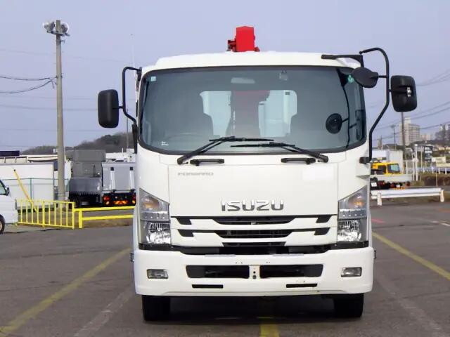 いすゞフォワードクレーン4段中型（4t）[写真03]