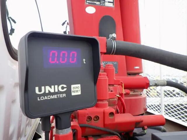 いすゞフォワードクレーン4段中型（4t）[写真36]