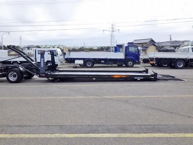 三菱ふそうキャンターセーフティローダー小型（2t・3t）[写真33]