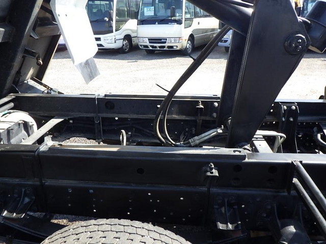 いすゞフォワードダンプ中型（4t）[写真16]