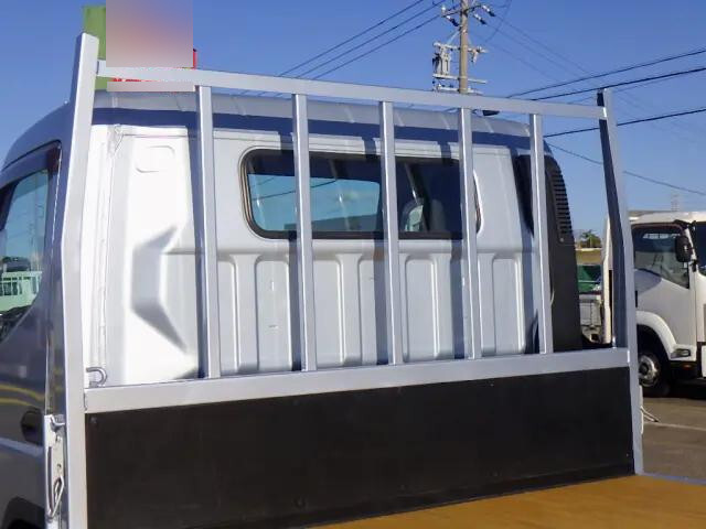 三菱ふそうキャンター平ボディ小型（2t・3t）[写真11]