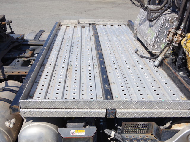 日野プロフィアトレーラーヘッド（トラクターヘッド）大型（10t）[写真12]