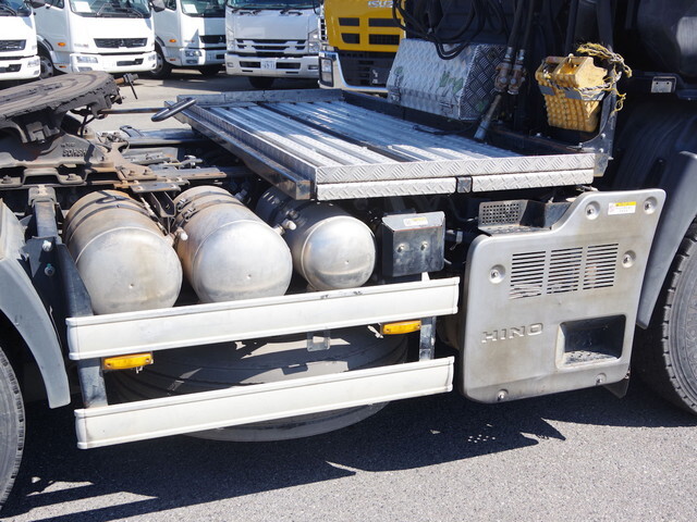 日野プロフィアトレーラーヘッド（トラクターヘッド）大型（10t）[写真14]