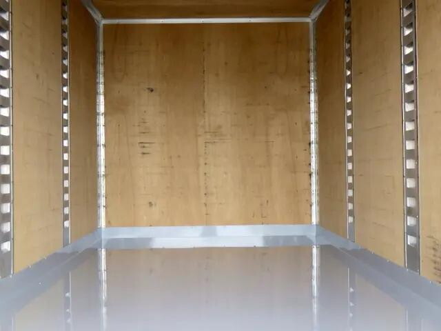 いすゞエルフパネルバン小型（2t・3t）[写真10]