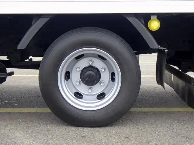 いすゞエルフパネルバン小型（2t・3t）[写真18]