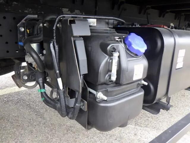 いすゞエルフパネルバン小型（2t・3t）[写真30]