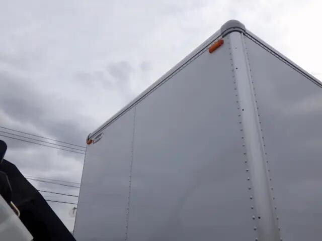 いすゞエルフパネルバン小型（2t・3t）[写真32]