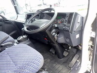 いすゞエルフパネルバン小型（2t・3t）[写真36]