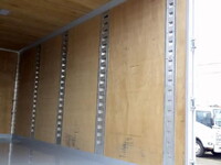 いすゞエルフパネルバン小型（2t・3t）[写真10]