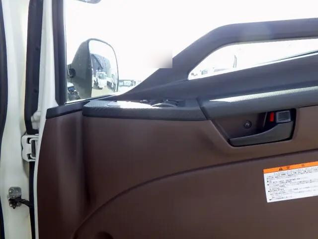 日野レンジャー平ボディ中型（4t）[写真19]