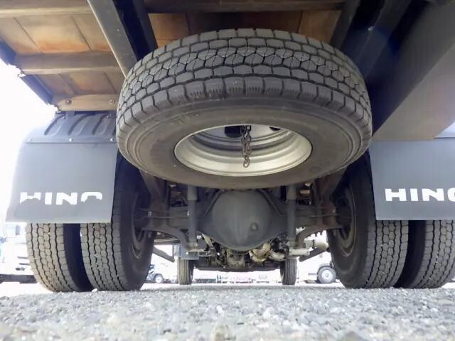 日野レンジャー平ボディ中型（4t）[写真32]