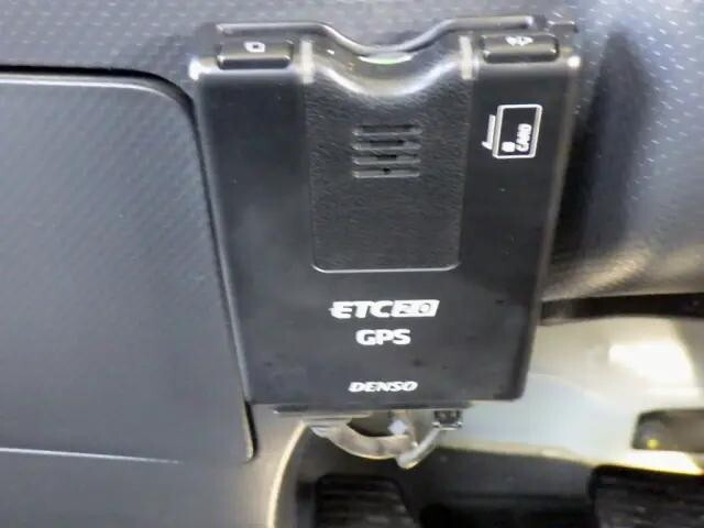 いすゞフォワードコンテナ専用車中型（4t）[写真10]