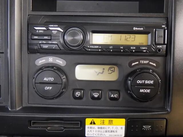 いすゞフォワードコンテナ専用車中型（4t）[写真13]