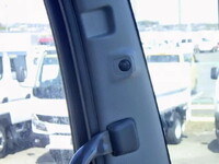 いすゞフォワードコンテナ専用車中型（4t）[写真20]