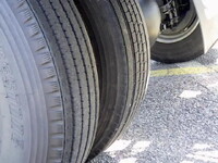 いすゞフォワードコンテナ専用車中型（4t）[写真27]