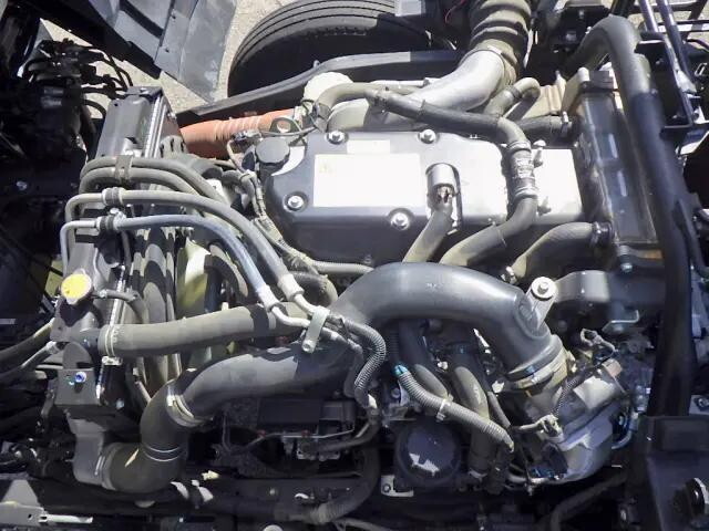 いすゞフォワードコンテナ専用車中型（4t）[写真27]
