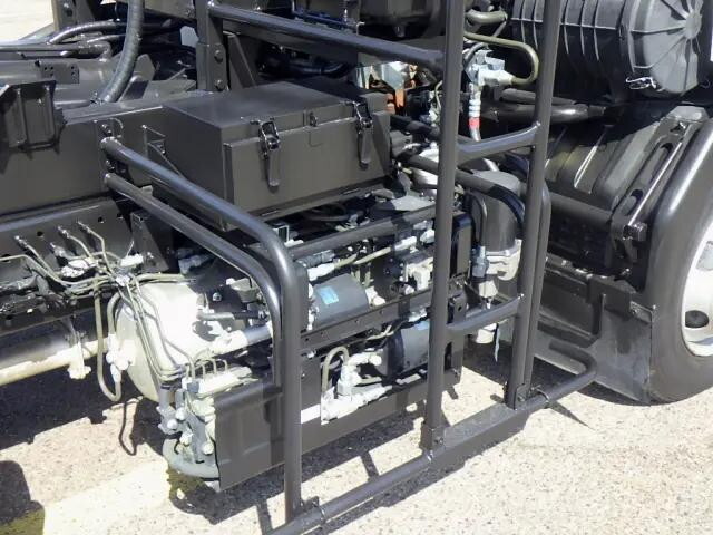 いすゞフォワードコンテナ専用車中型（4t）[写真35]