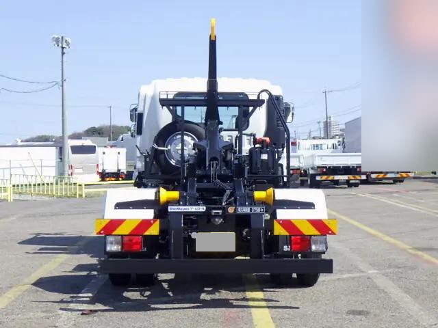 いすゞフォワードコンテナ専用車中型（4t）[写真05]