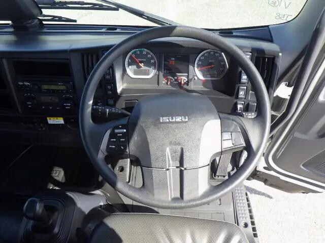 いすゞフォワードコンテナ専用車中型（4t）[写真08]