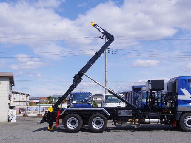 三菱ふそうスーパーグレートコンテナ専用車大型（10t）[写真11]