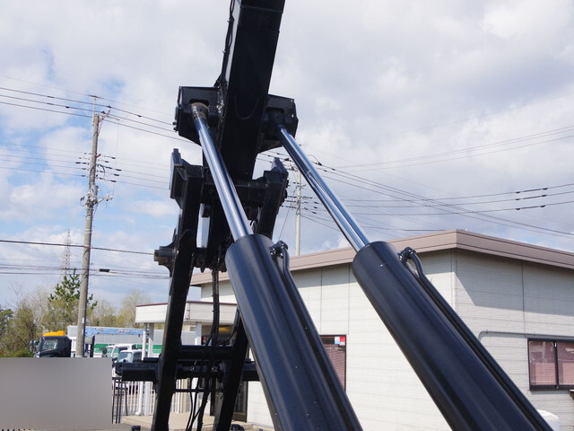 三菱ふそうスーパーグレートコンテナ専用車大型（10t）[写真12]