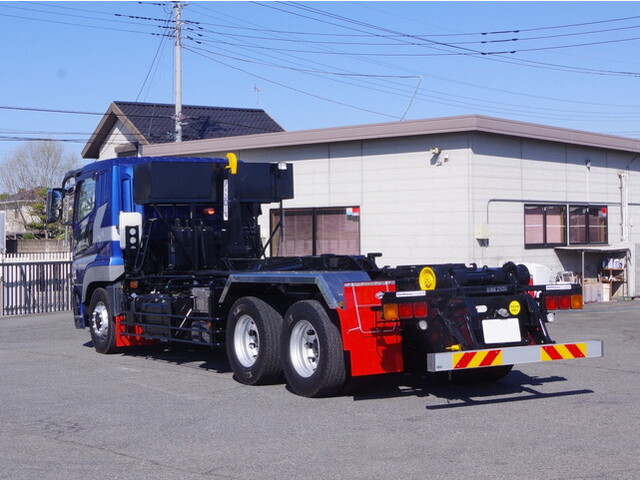 三菱ふそうスーパーグレートコンテナ専用車大型（10t）[写真02]
