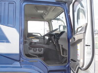 三菱ふそうスーパーグレートコンテナ専用車大型（10t）[写真30]