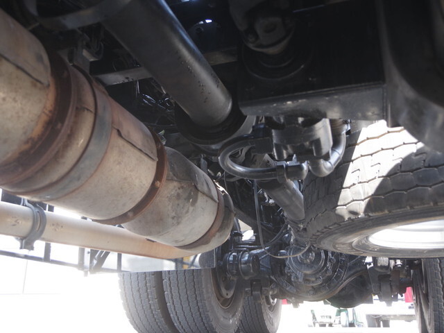 三菱ふそうスーパーグレートコンテナ専用車大型（10t）[写真08]