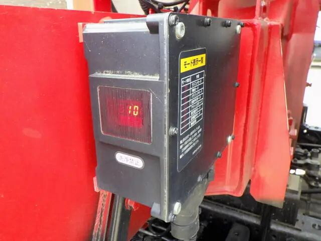 いすゞフォワードクレーン4段中型（4t）[写真30]