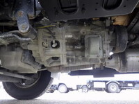 三菱ふそうキャンター平ボディ小型（2t・3t）[写真23]