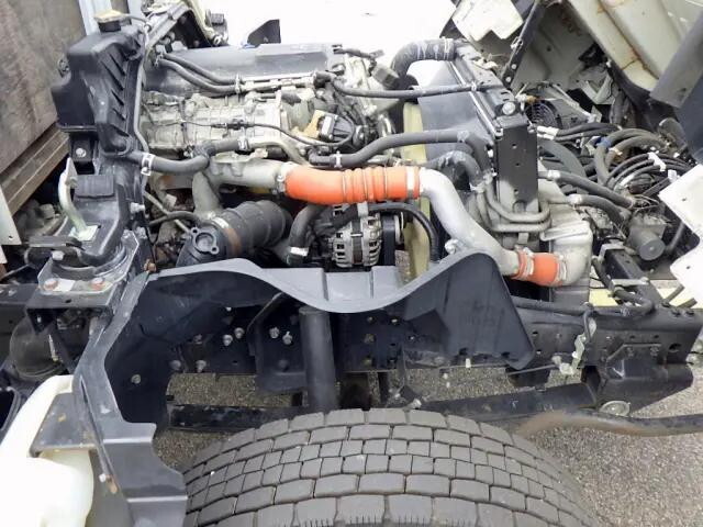 三菱ふそうキャンター平ボディ小型（2t・3t）[写真30]