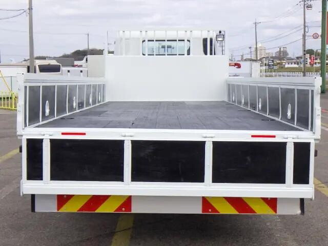 三菱ふそうキャンター平ボディ小型（2t・3t）[写真31]