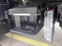 三菱ふそうキャンター平ボディ小型（2t・3t）[写真37]